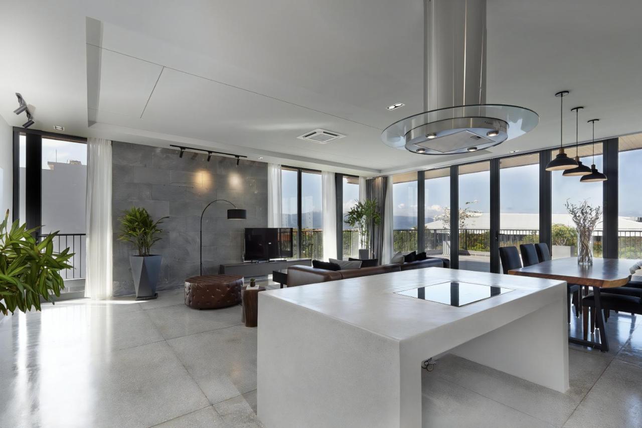 The Sense Apartment - Modern, Near My An Beach Дананг Экстерьер фото