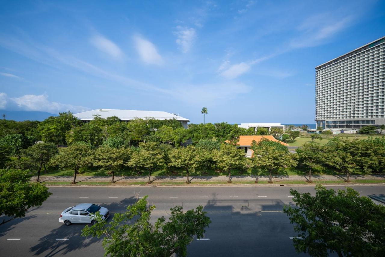The Sense Apartment - Modern, Near My An Beach Дананг Экстерьер фото