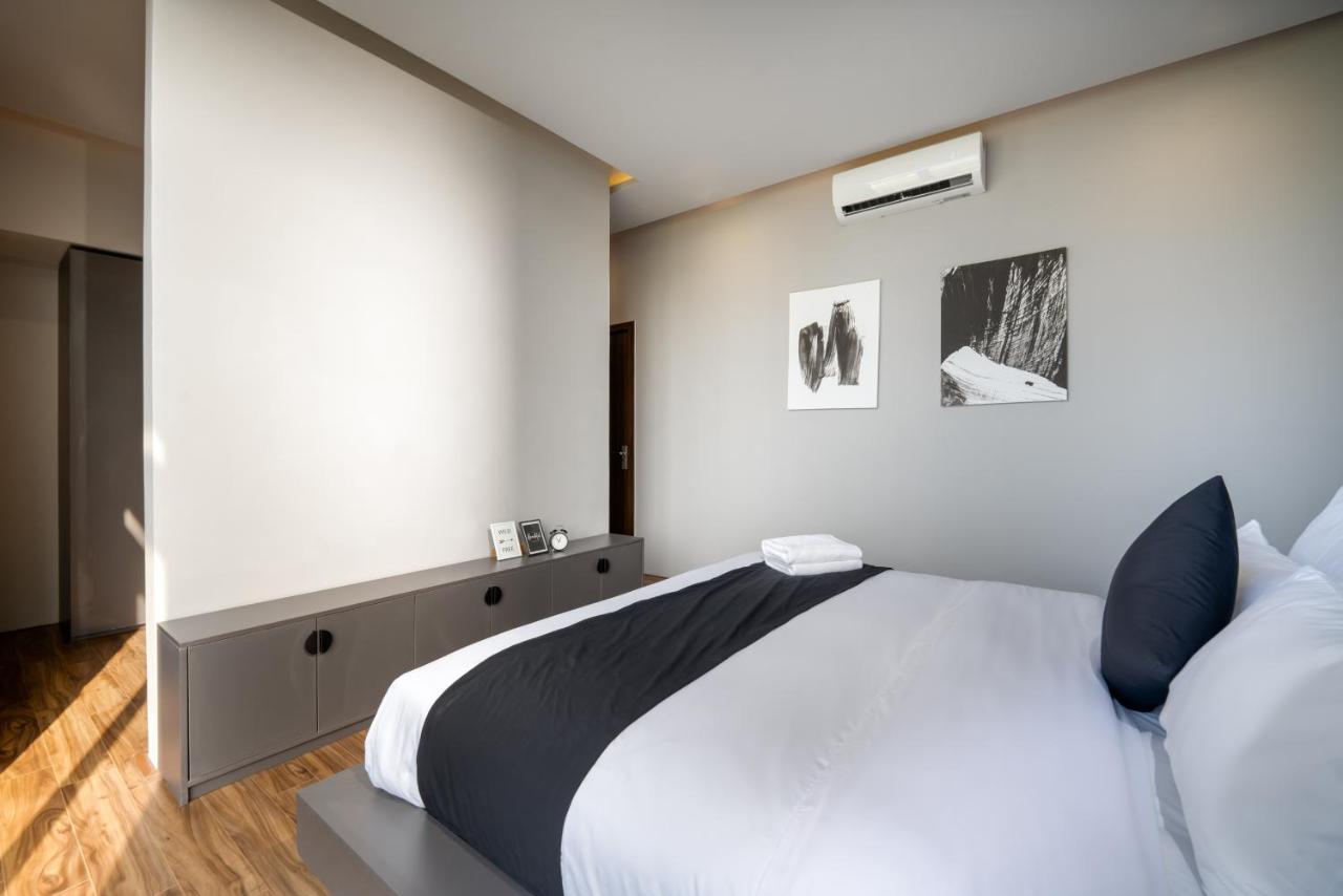 The Sense Apartment - Modern, Near My An Beach Дананг Экстерьер фото