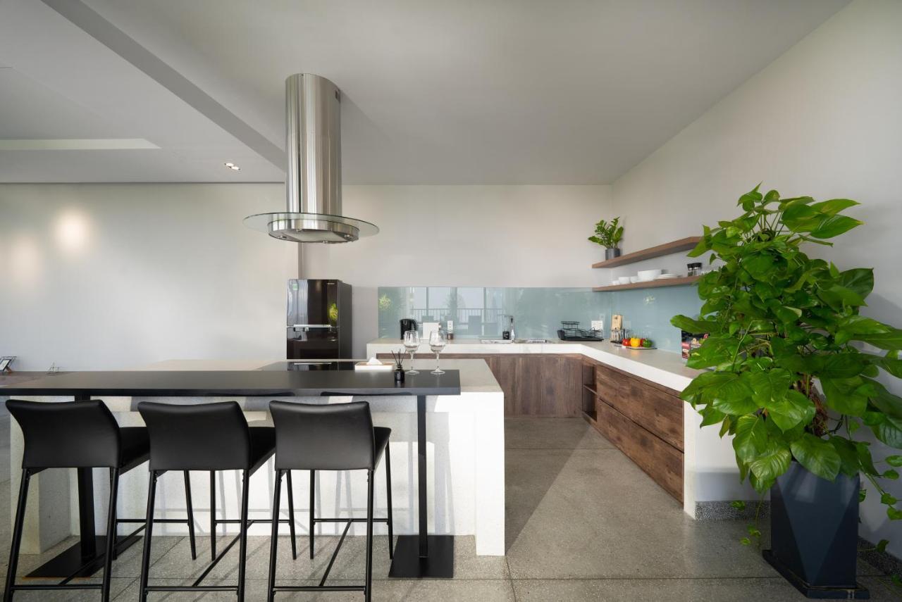 The Sense Apartment - Modern, Near My An Beach Дананг Экстерьер фото
